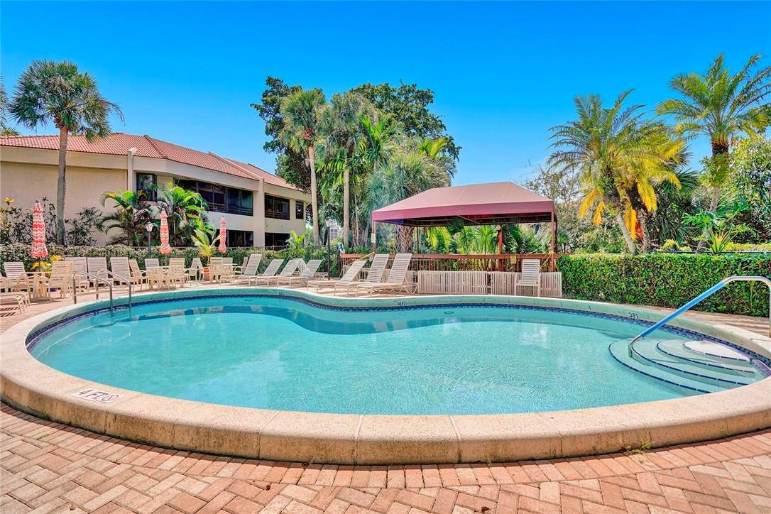 7484 La Paz #101, Boca Raton FL 33433