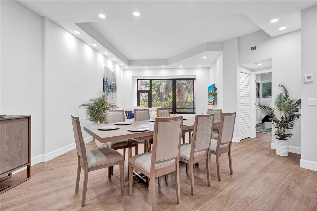 7484 La Paz #101, Boca Raton FL 33433