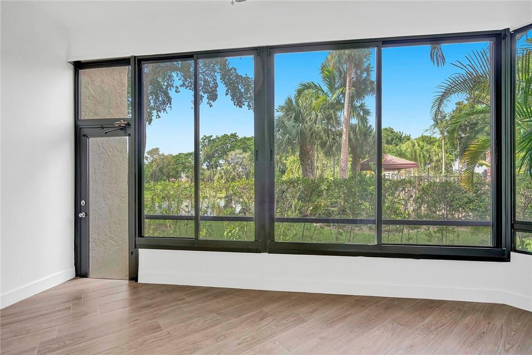 7484 La Paz #101, Boca Raton FL 33433