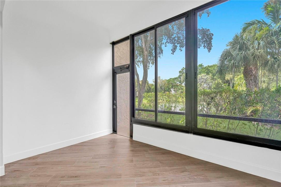 7484 La Paz #101, Boca Raton FL 33433