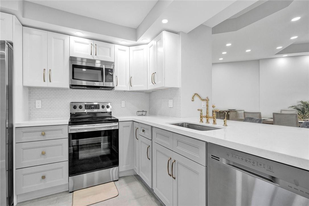 7484 La Paz #101, Boca Raton FL 33433