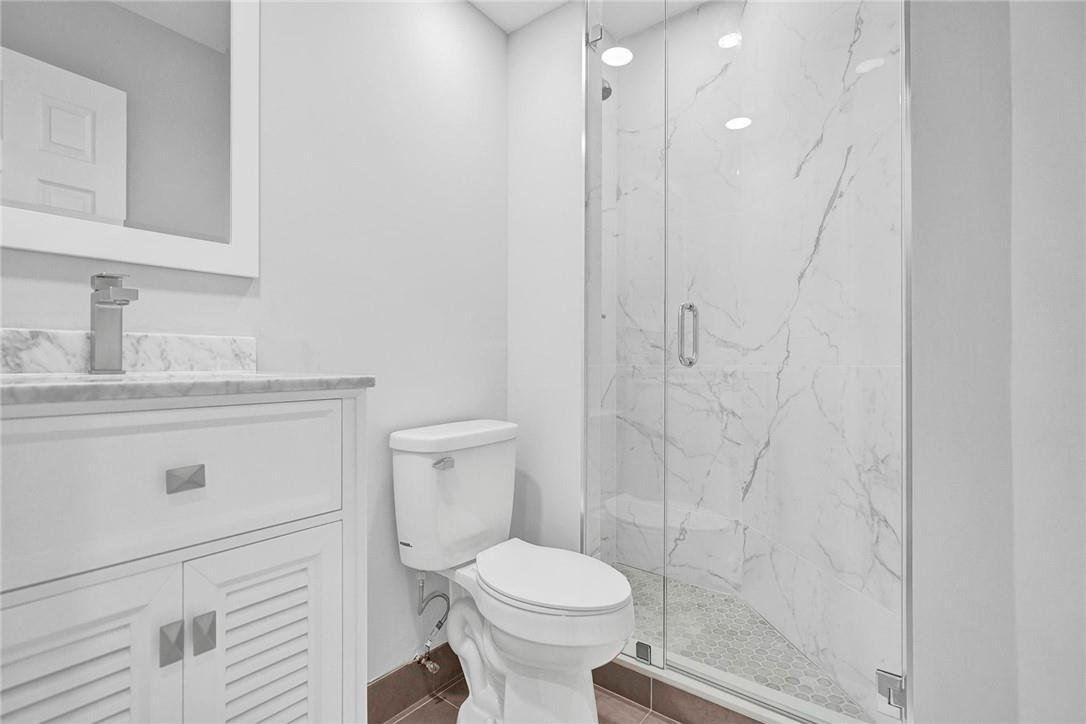 7484 La Paz #101, Boca Raton FL 33433
