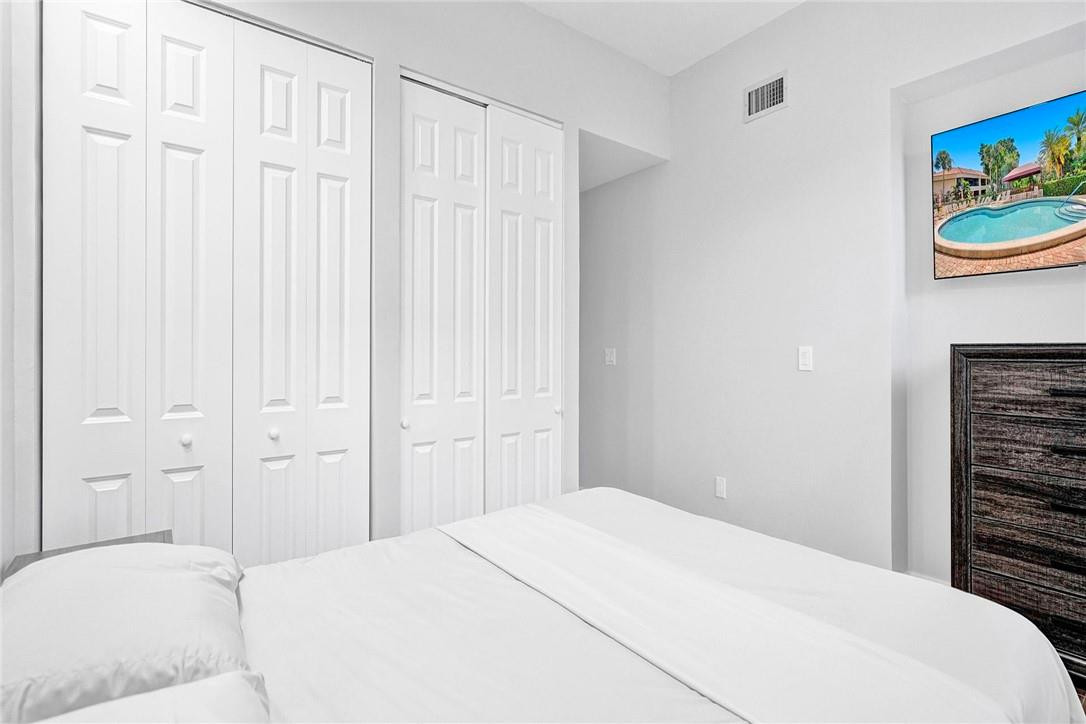 7484 La Paz #101, Boca Raton FL 33433