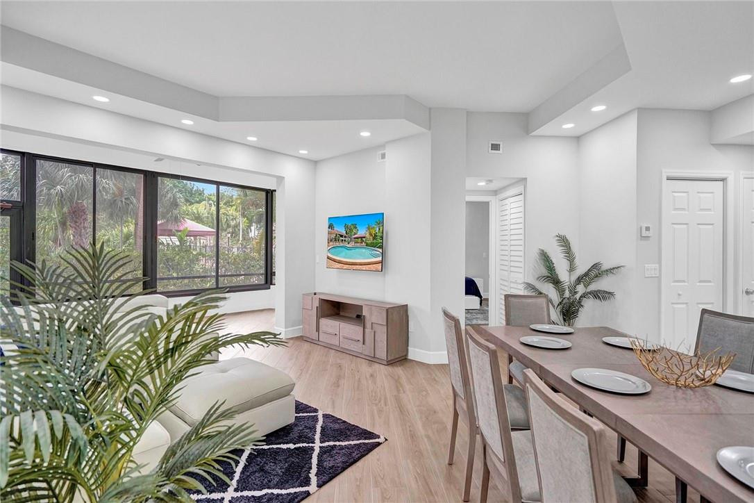7484 La Paz #101, Boca Raton FL 33433