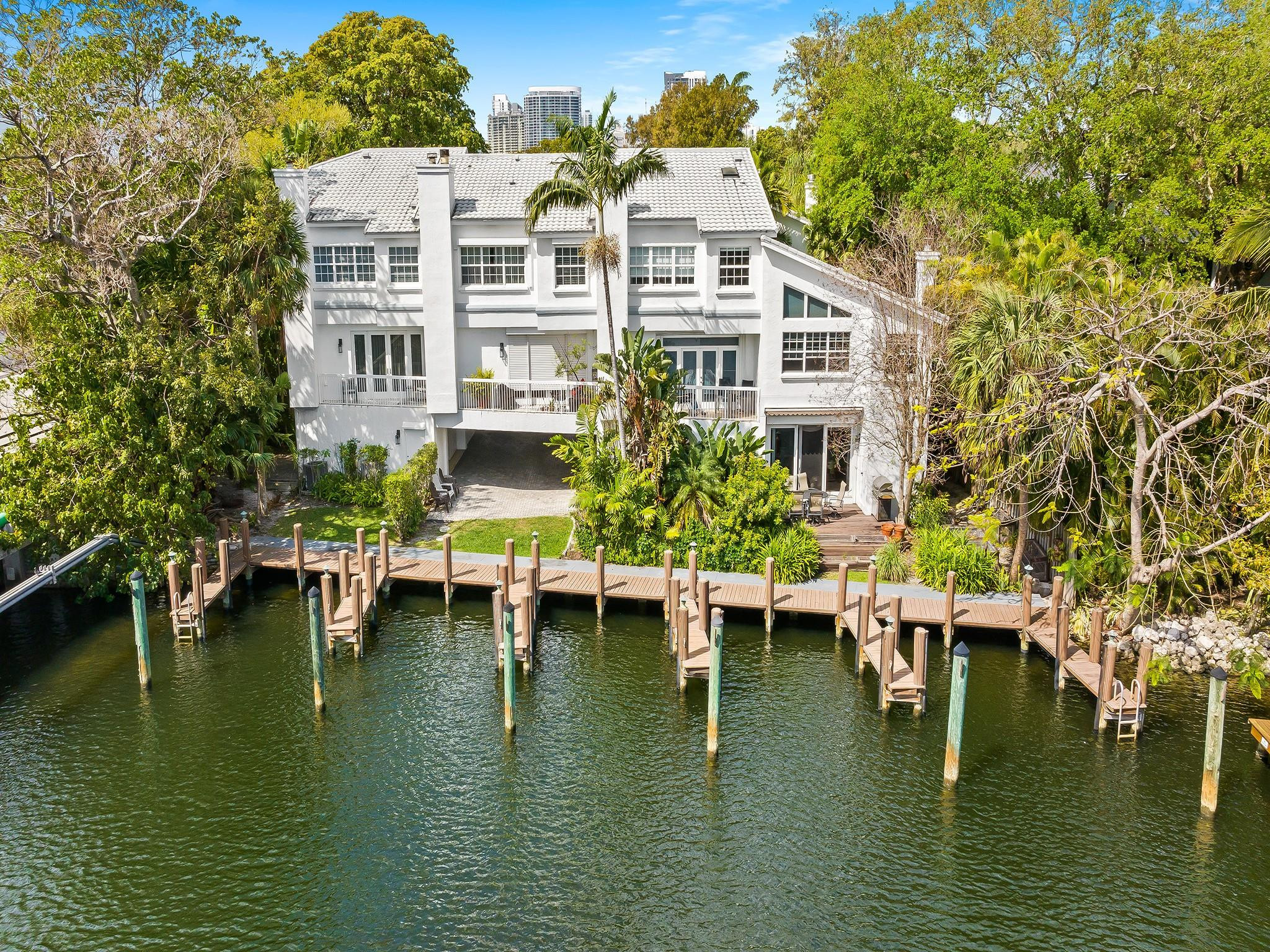 1705 E Las Olas #3, Fort Lauderdale FL 33301