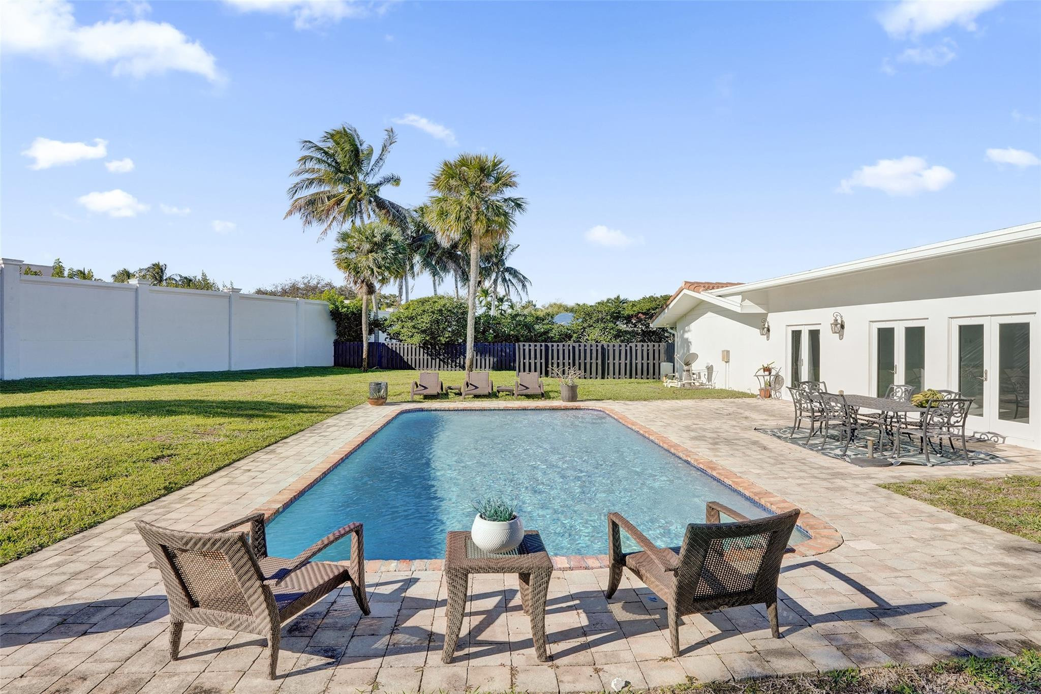 26 Cayuga, Sea Ranch Lakes FL 33308
