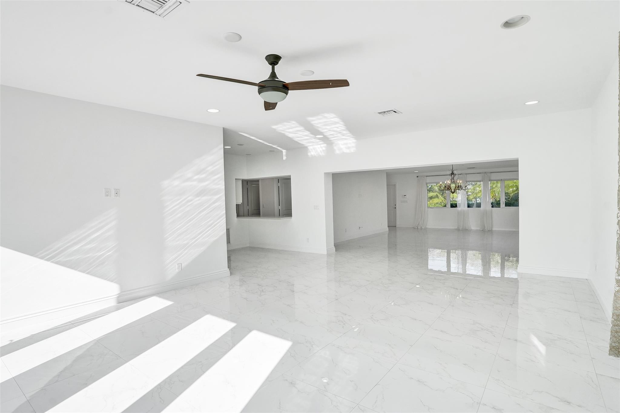 26 Cayuga, Sea Ranch Lakes FL 33308