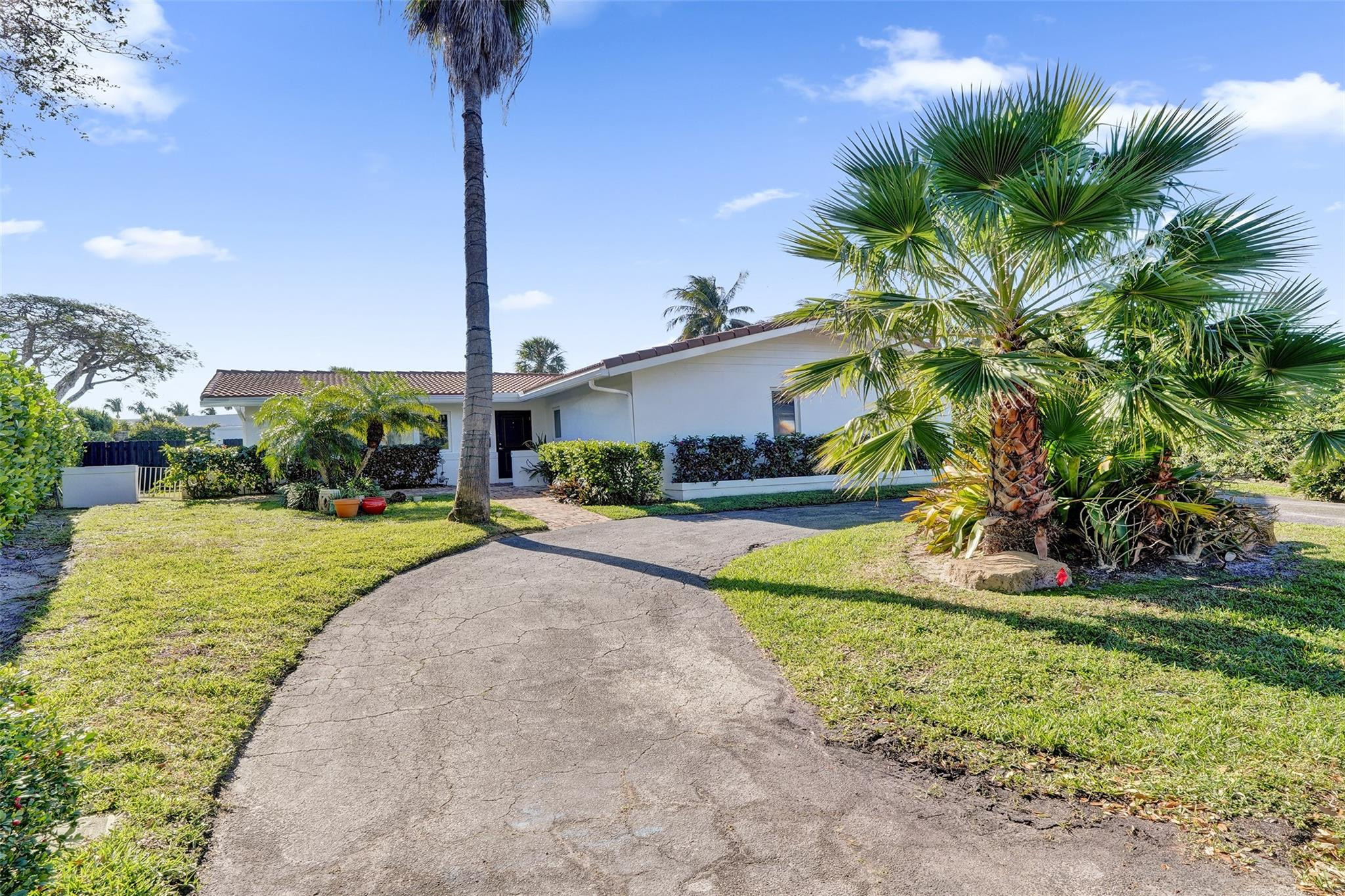 26 Cayuga, Sea Ranch Lakes FL 33308