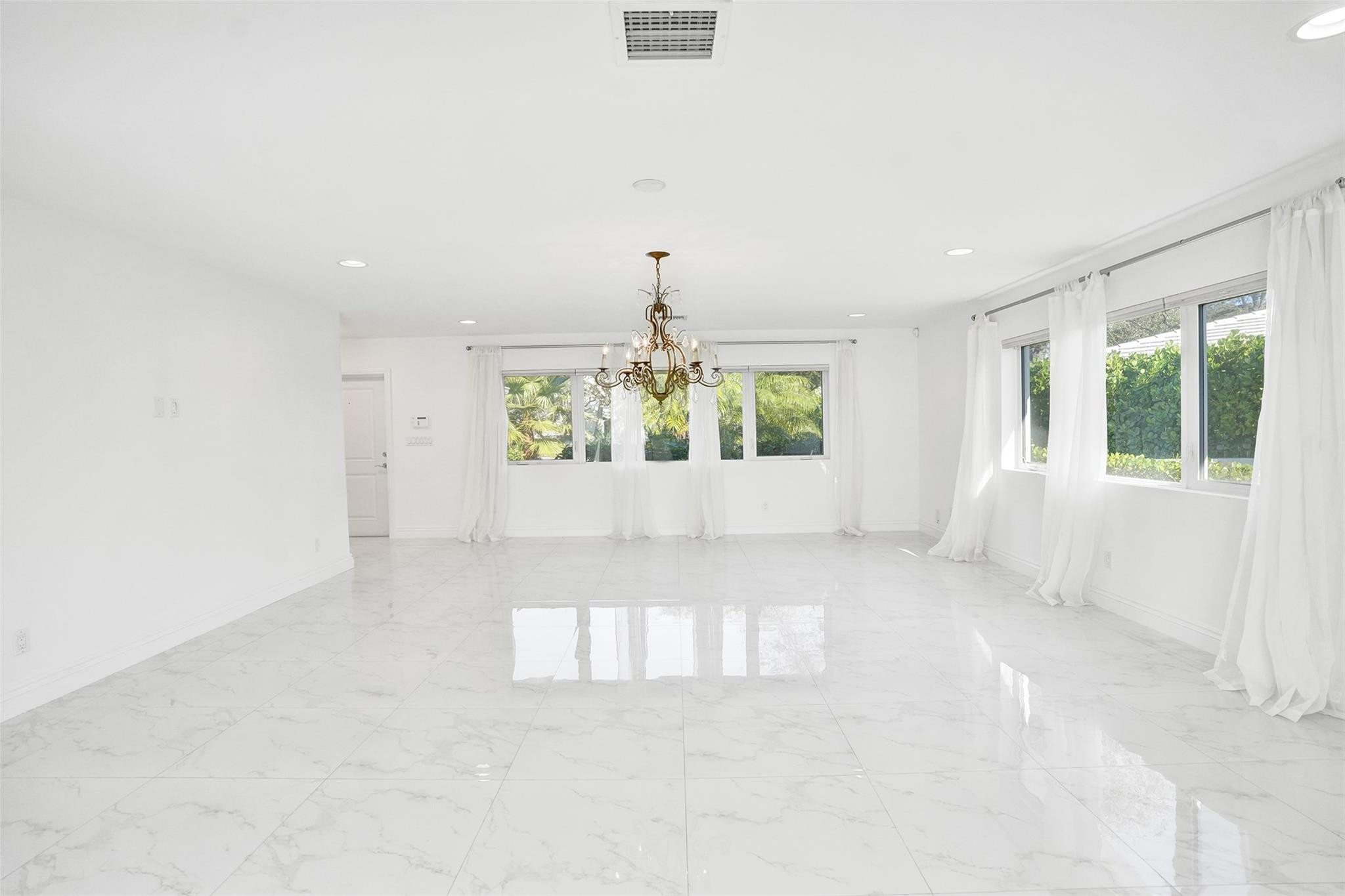26 Cayuga, Sea Ranch Lakes FL 33308