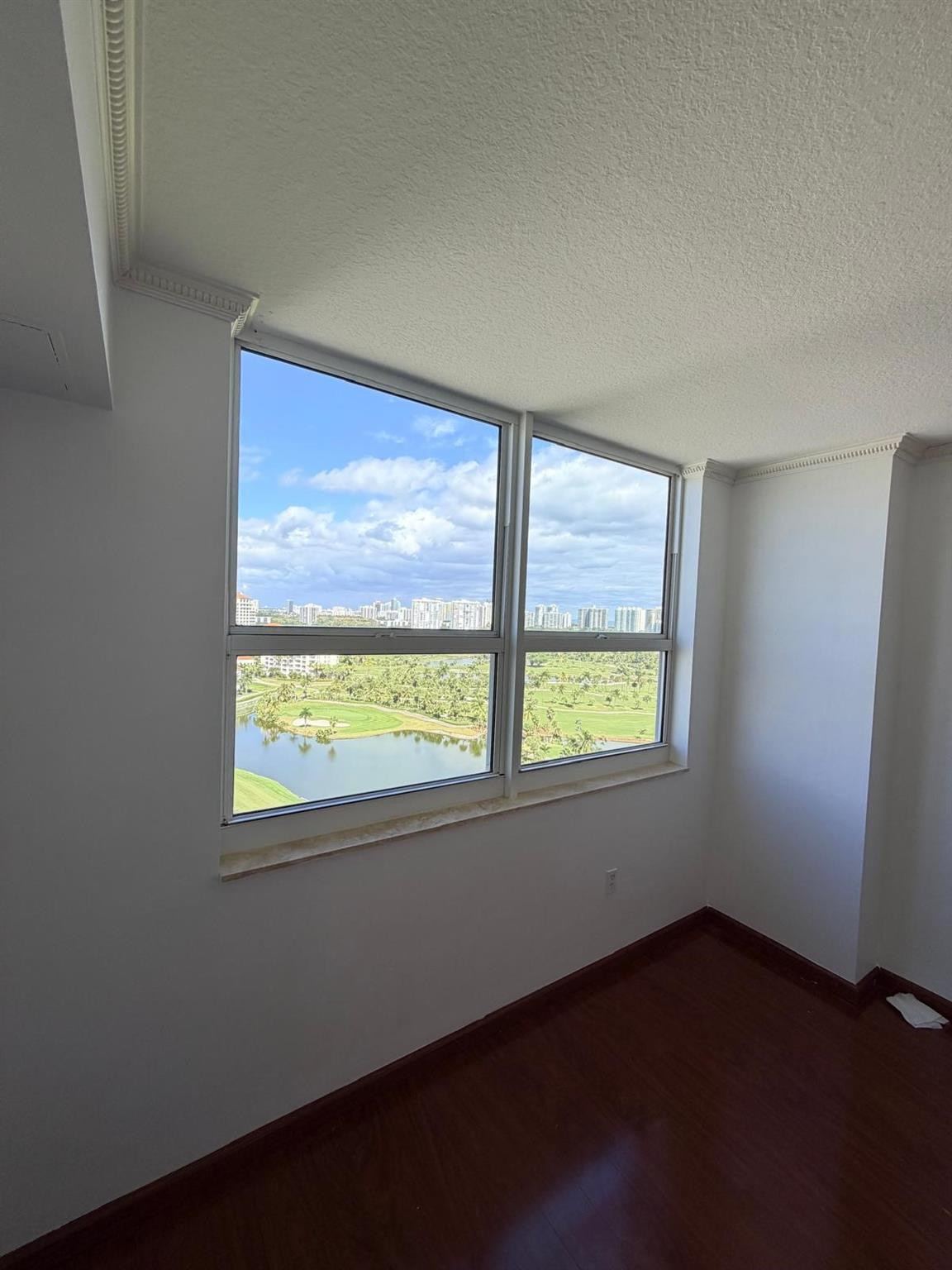 19501 W Country Club #1814, Aventura FL 33180