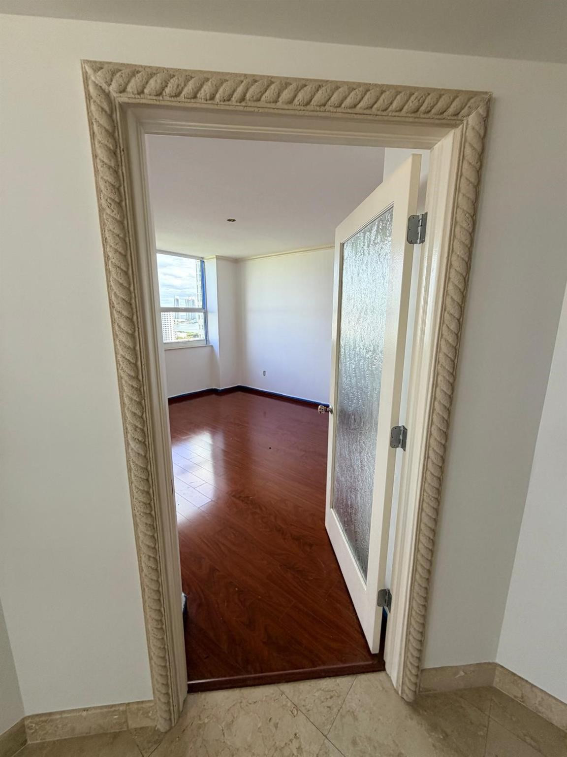 19501 W Country Club #1814, Aventura FL 33180