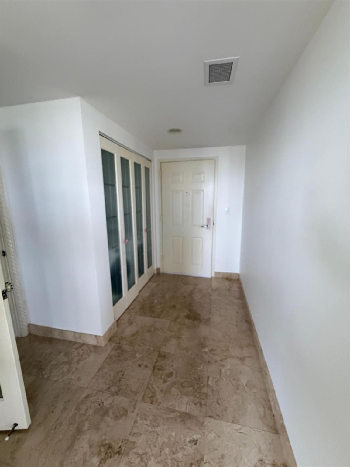 19501 W Country Club #1814, Aventura FL 33180