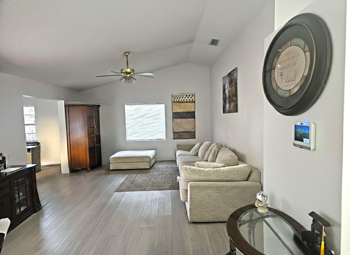 8205 SW 12th, North Lauderdale FL 33068