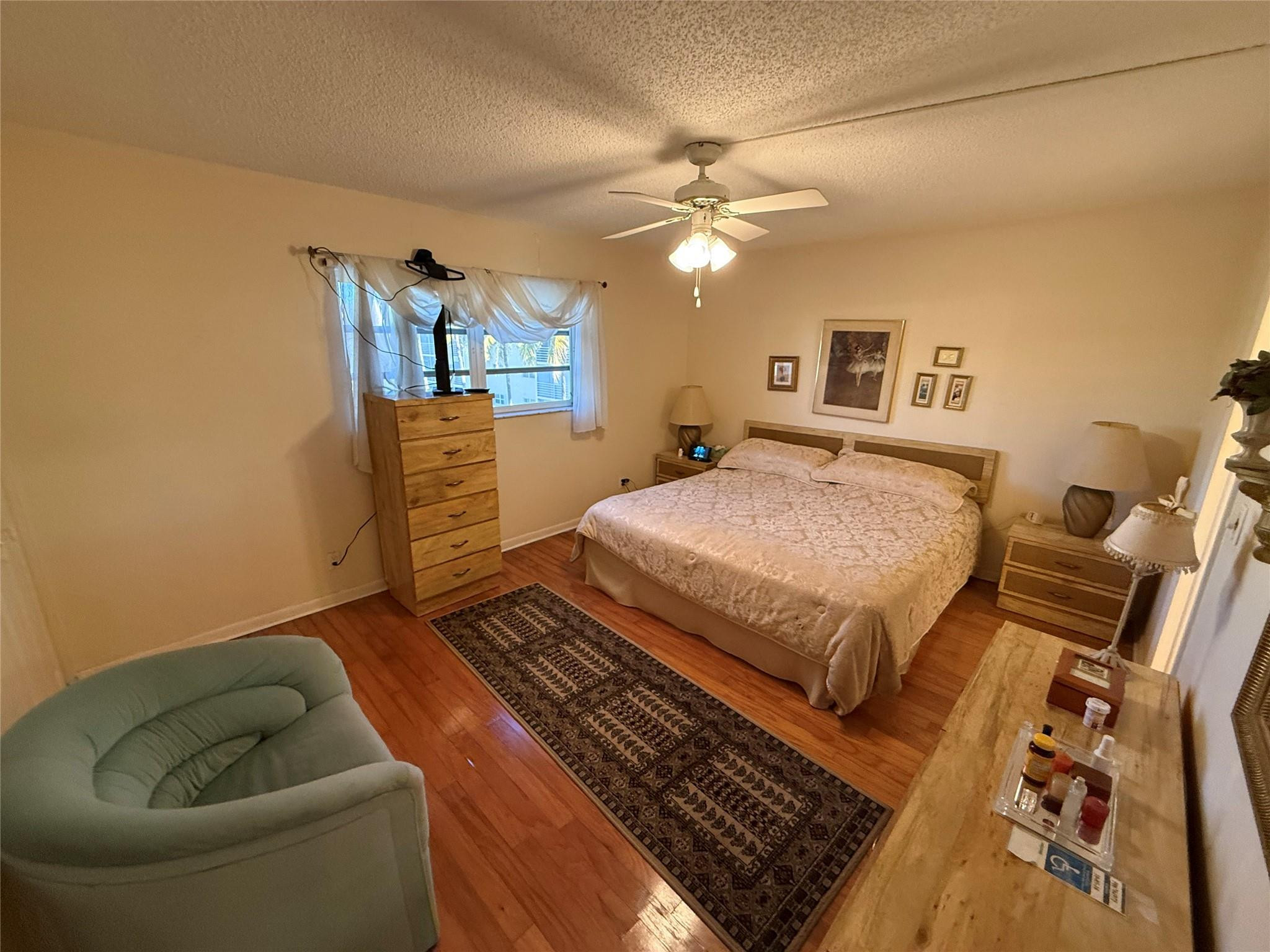 425 SE 11th #302, Dania Beach FL 33004