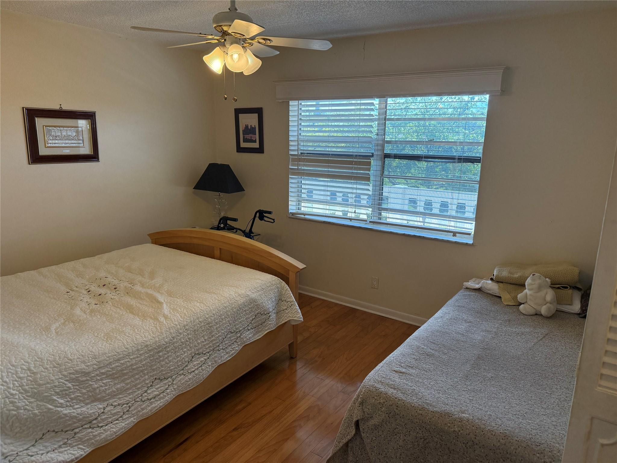 425 SE 11th #302, Dania Beach FL 33004