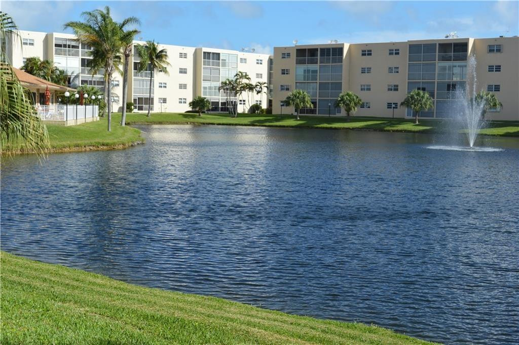 425 SE 11th #302, Dania Beach FL 33004