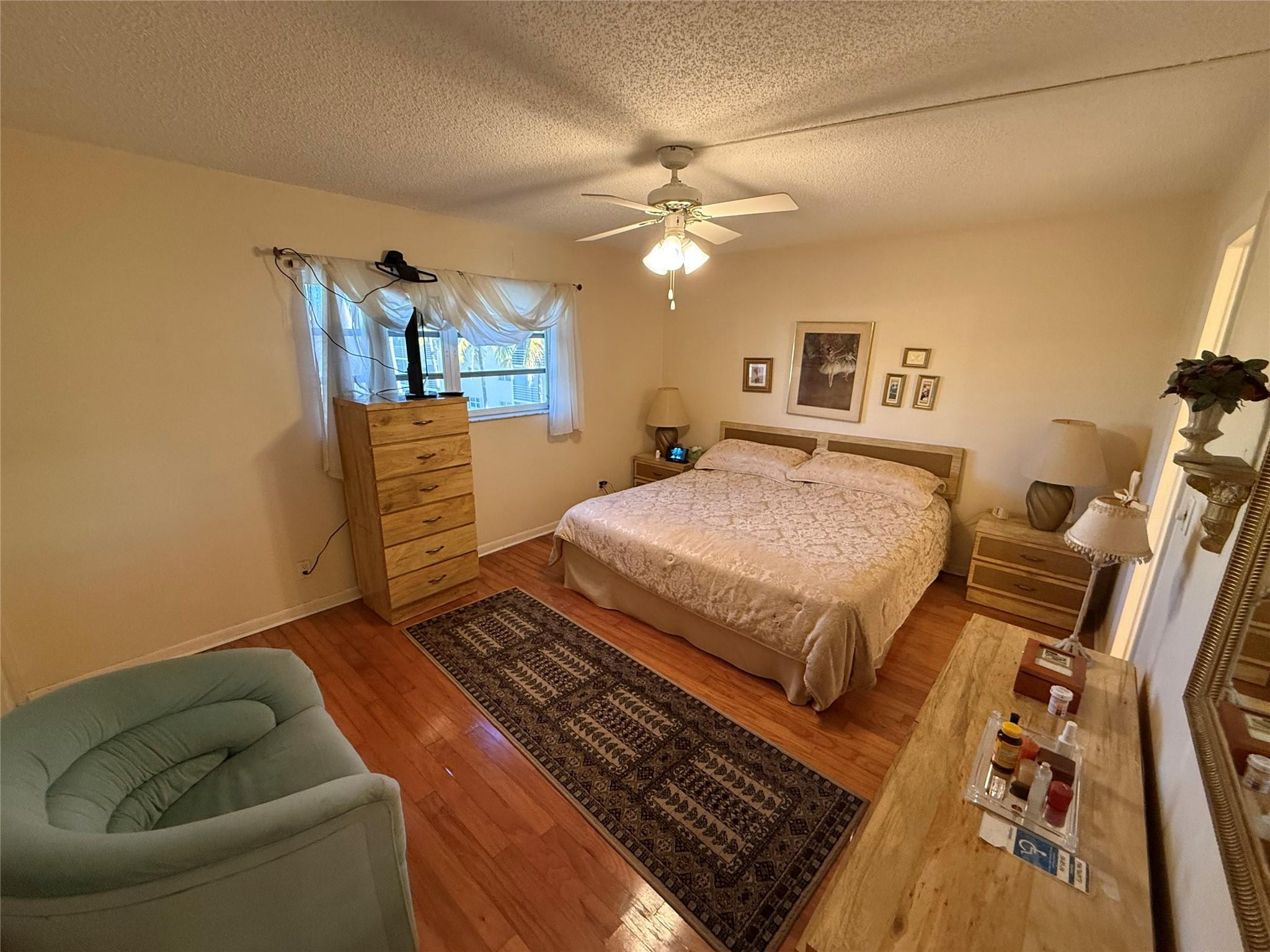 425 SE 11th #302, Dania Beach FL 33004