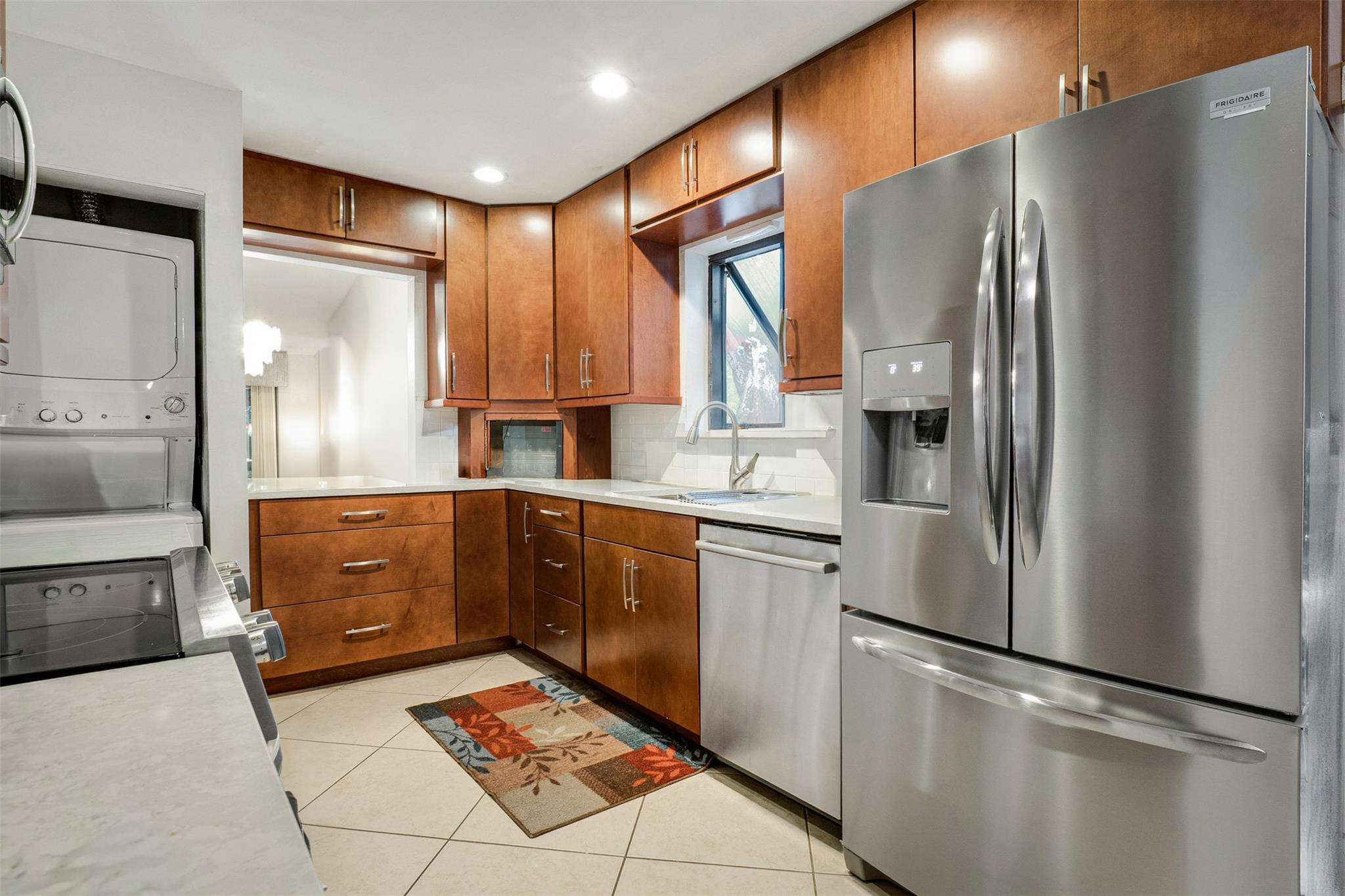 16131 Laurel #33, Weston FL 33326