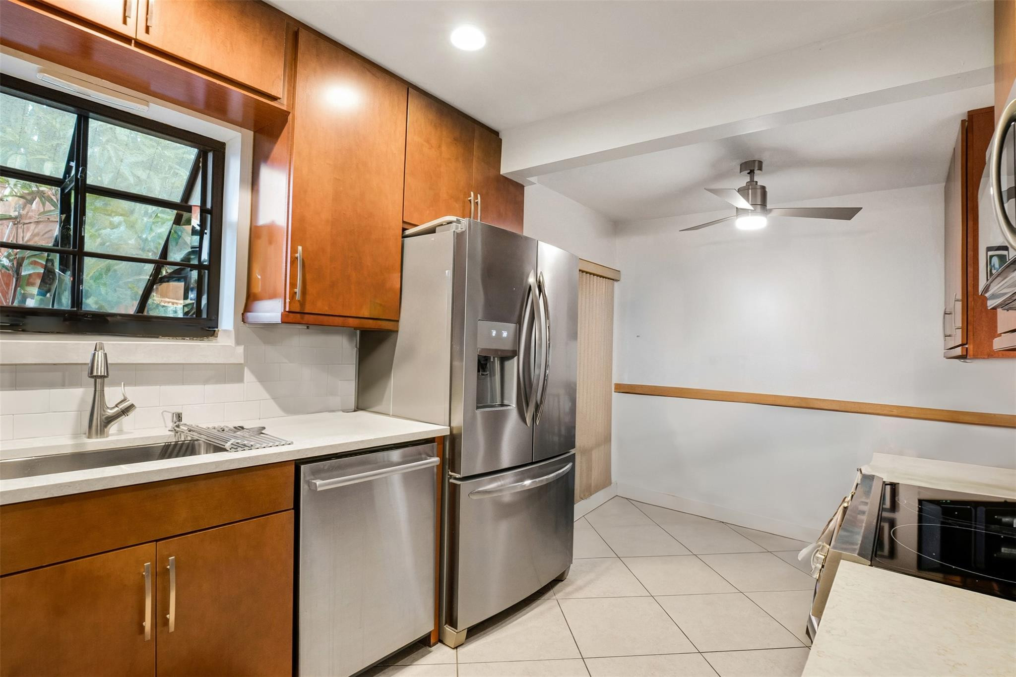 16131 Laurel #33, Weston FL 33326