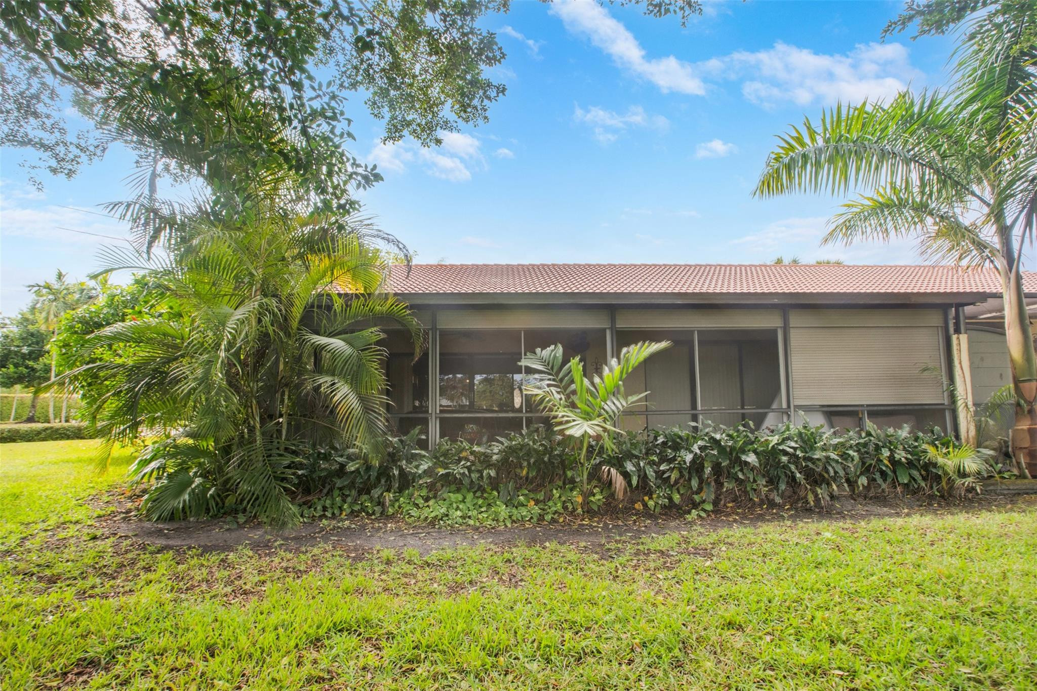 16131 Laurel #33, Weston FL 33326