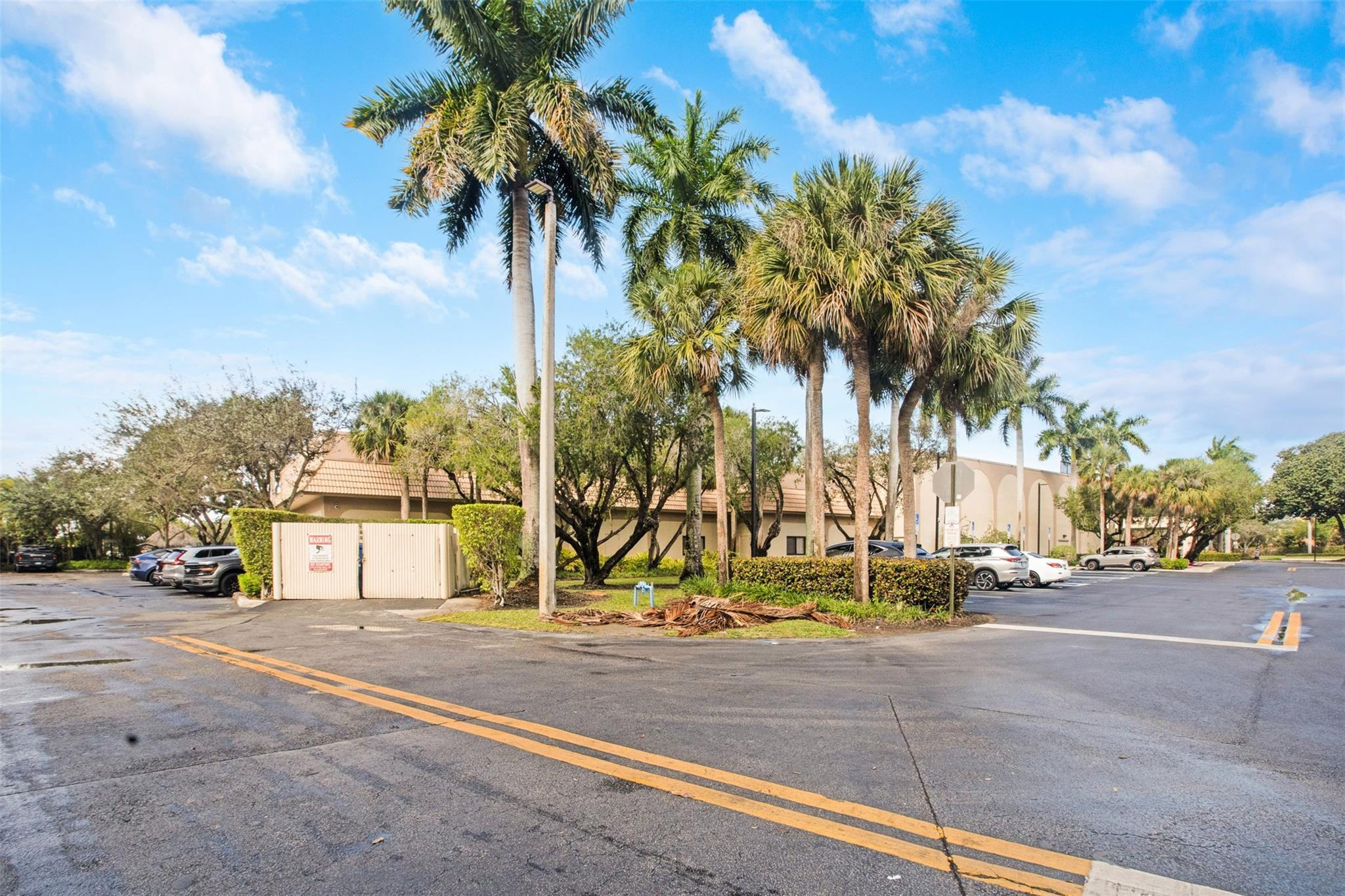 16131 Laurel #33, Weston FL 33326