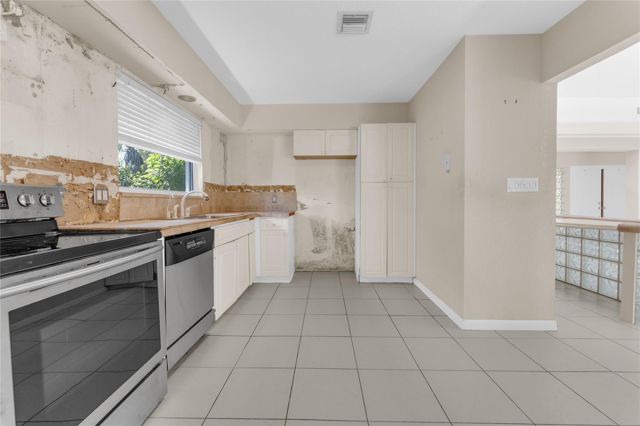 1698 SW 7th, Boca Raton FL 33486