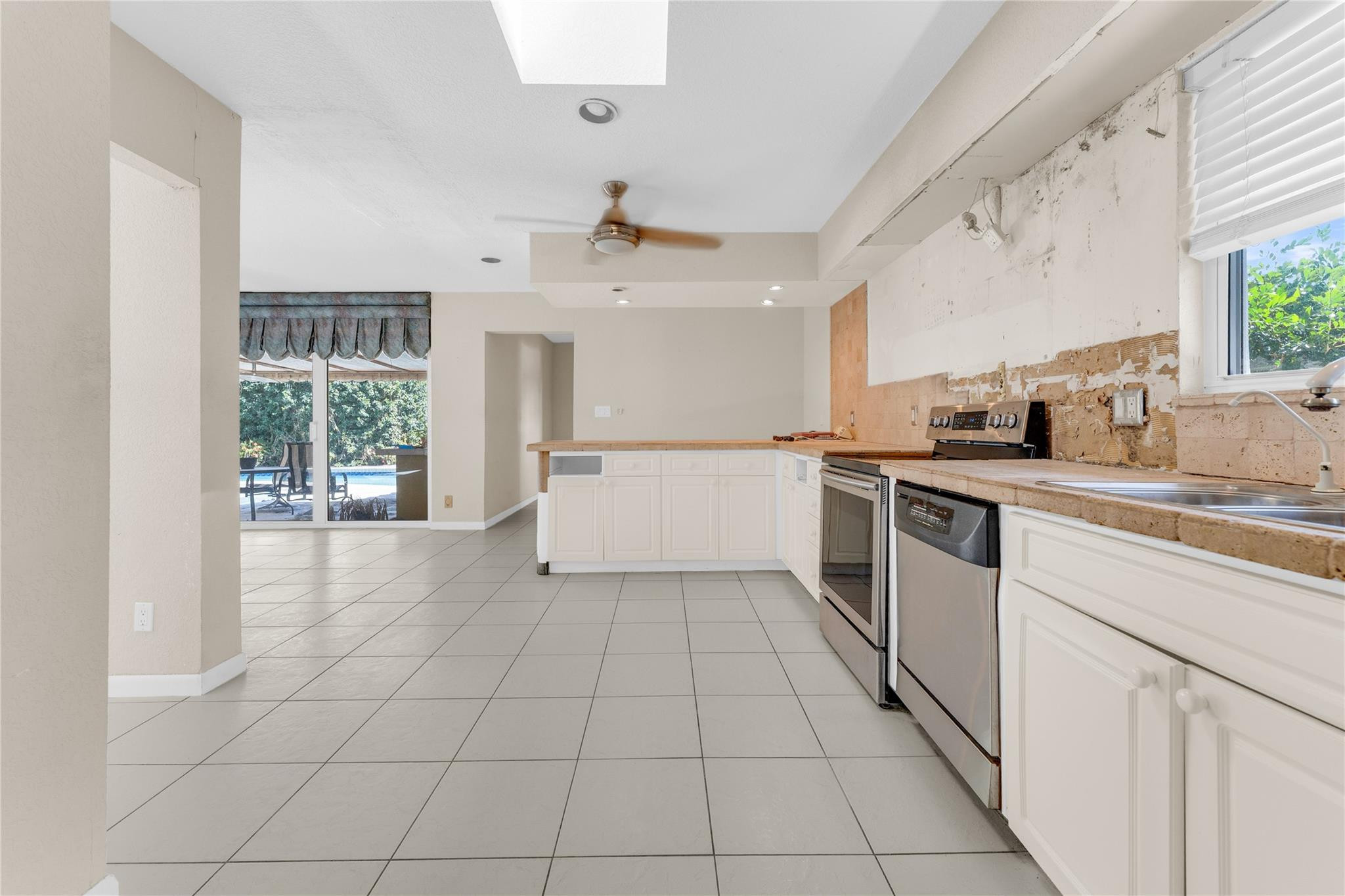 1698 SW 7th, Boca Raton FL 33486