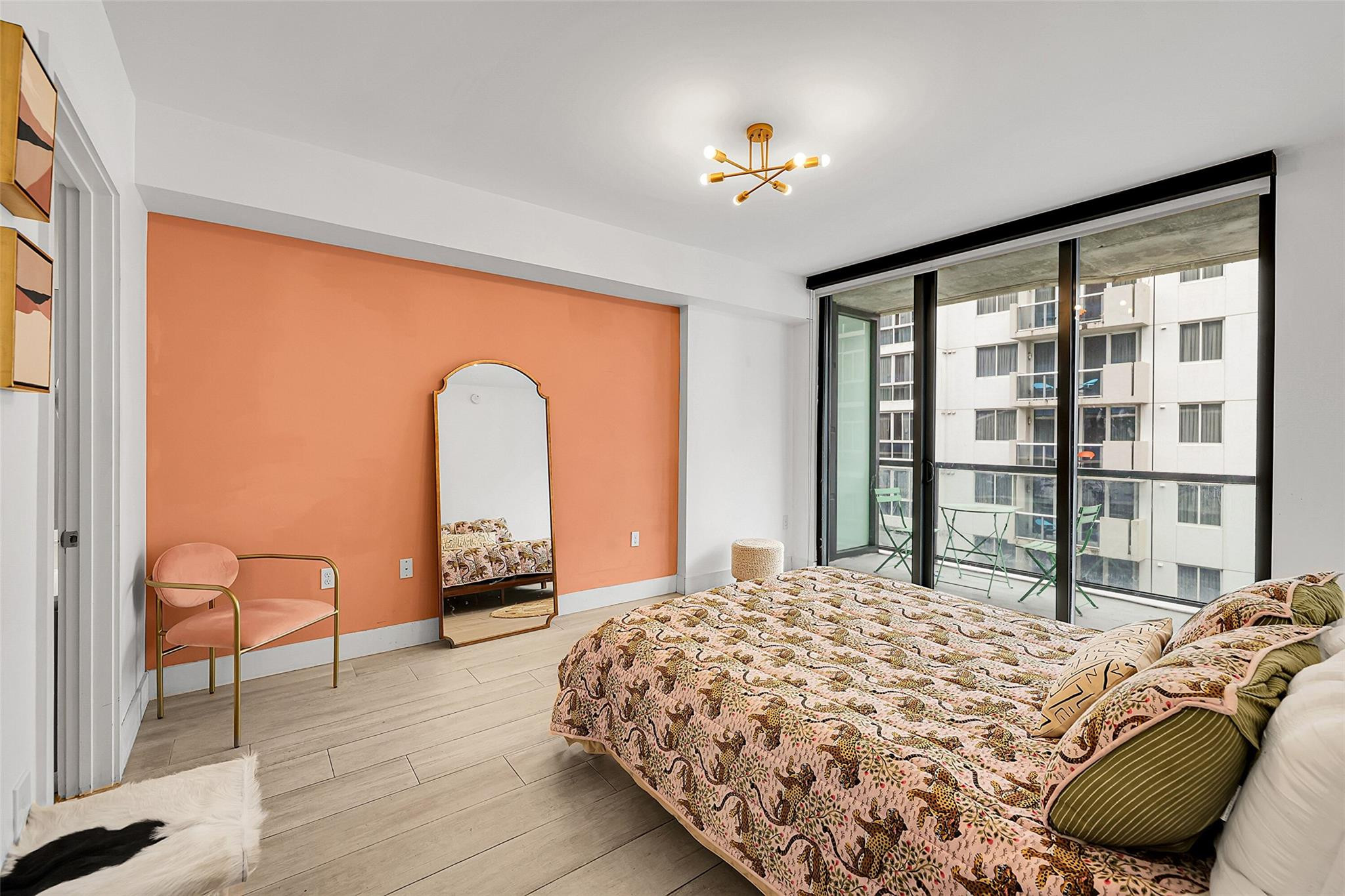201 SW 17th #602, Miami FL 33129