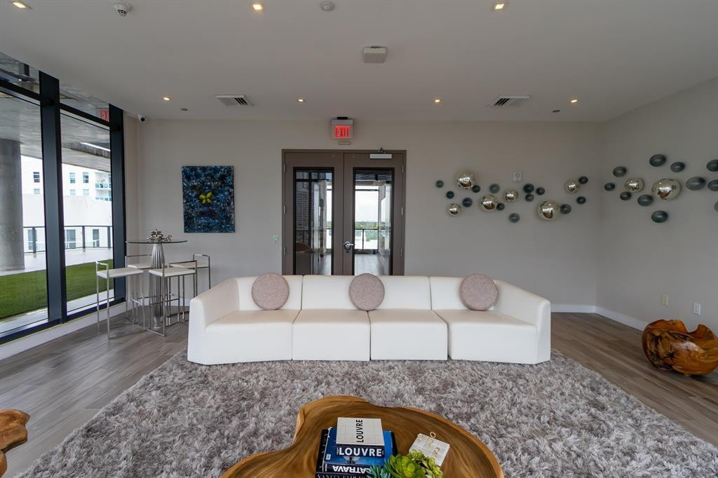 201 SW 17th #602, Miami FL 33129