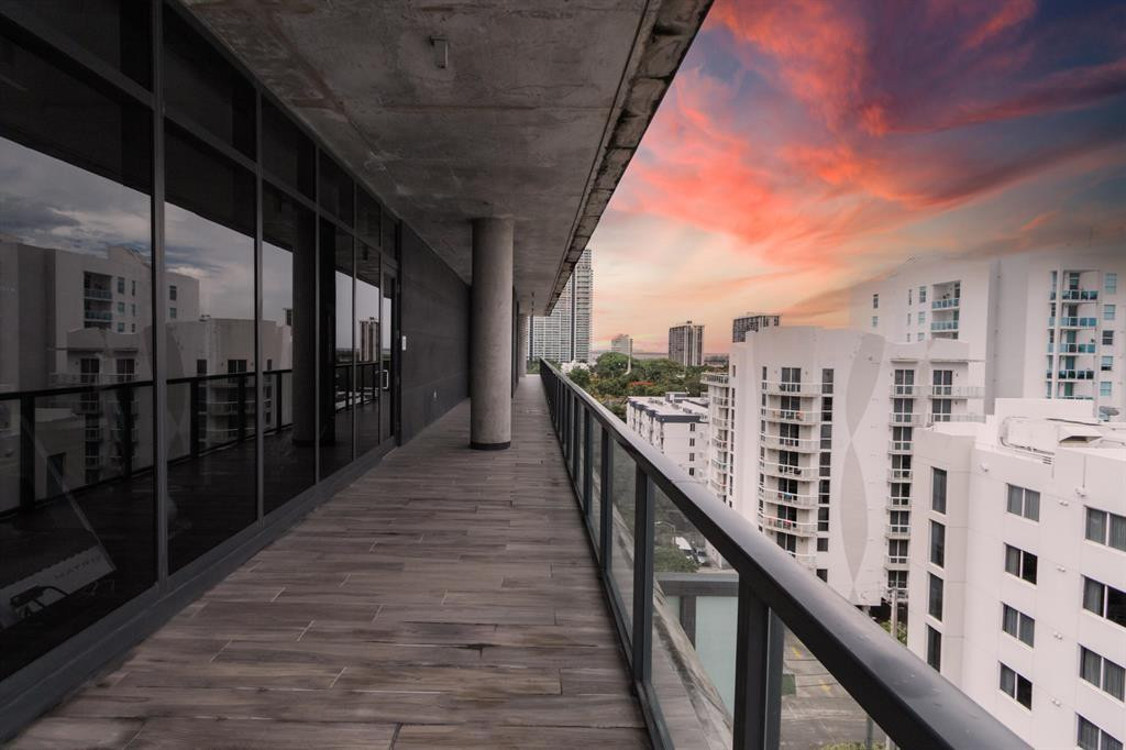 201 SW 17th #602, Miami FL 33129