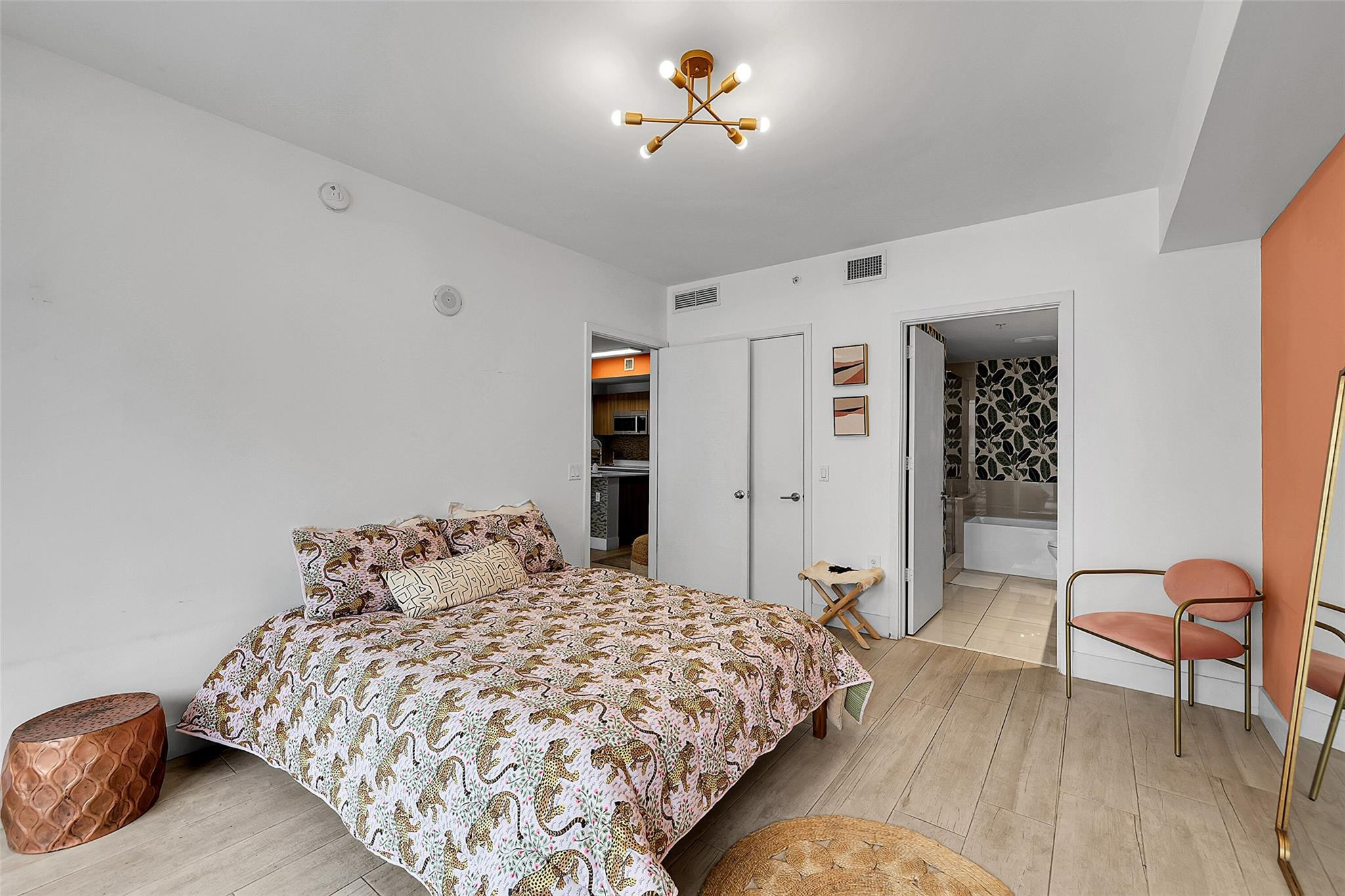 201 SW 17th #602, Miami FL 33129