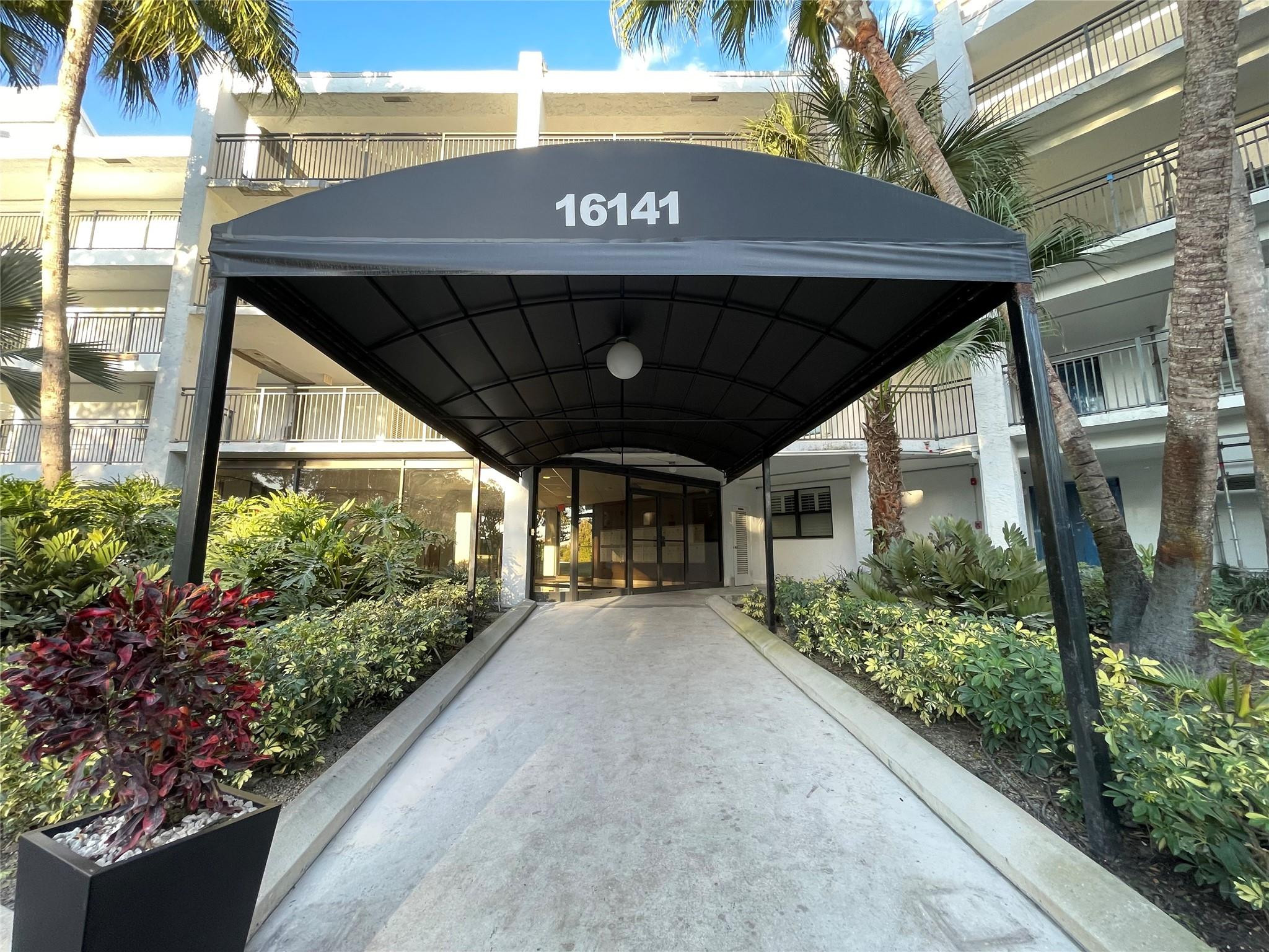 16141 Blatt, Weston FL 33326
