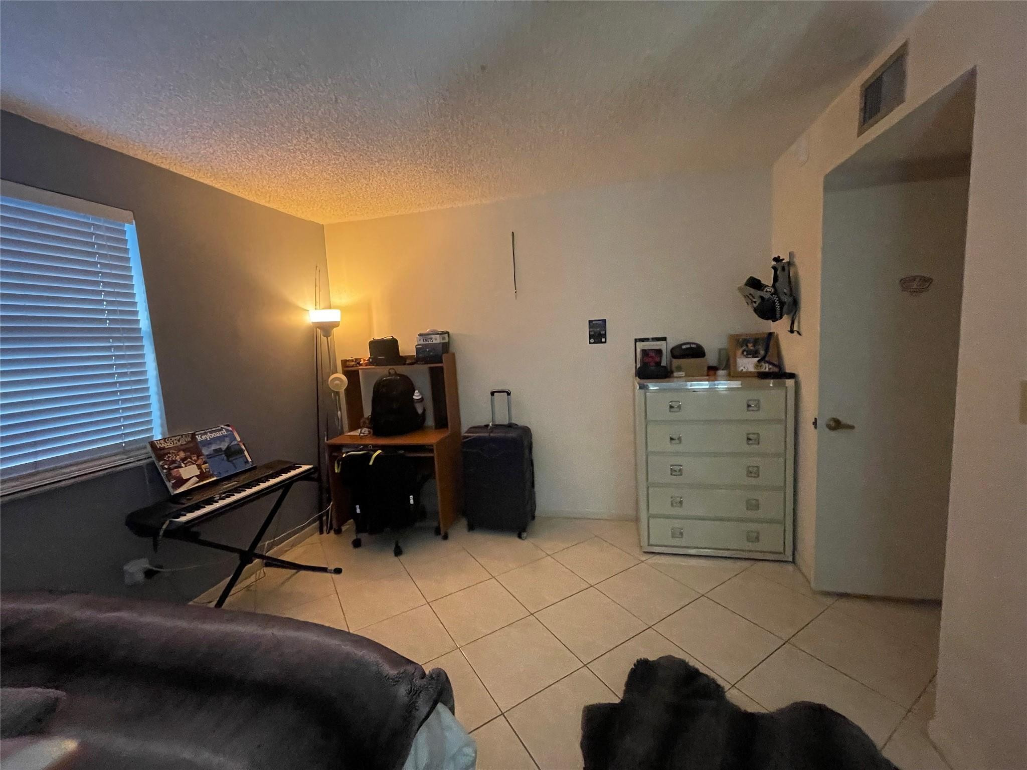 16141 Blatt, Weston FL 33326