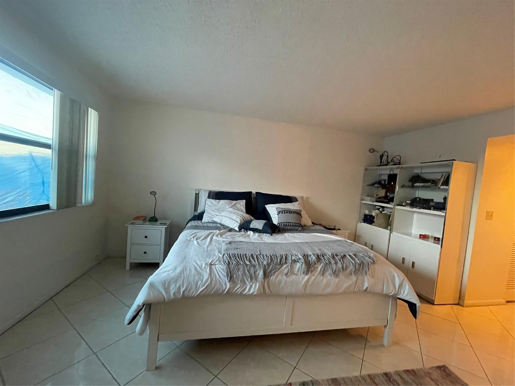 16141 Blatt, Weston FL 33326