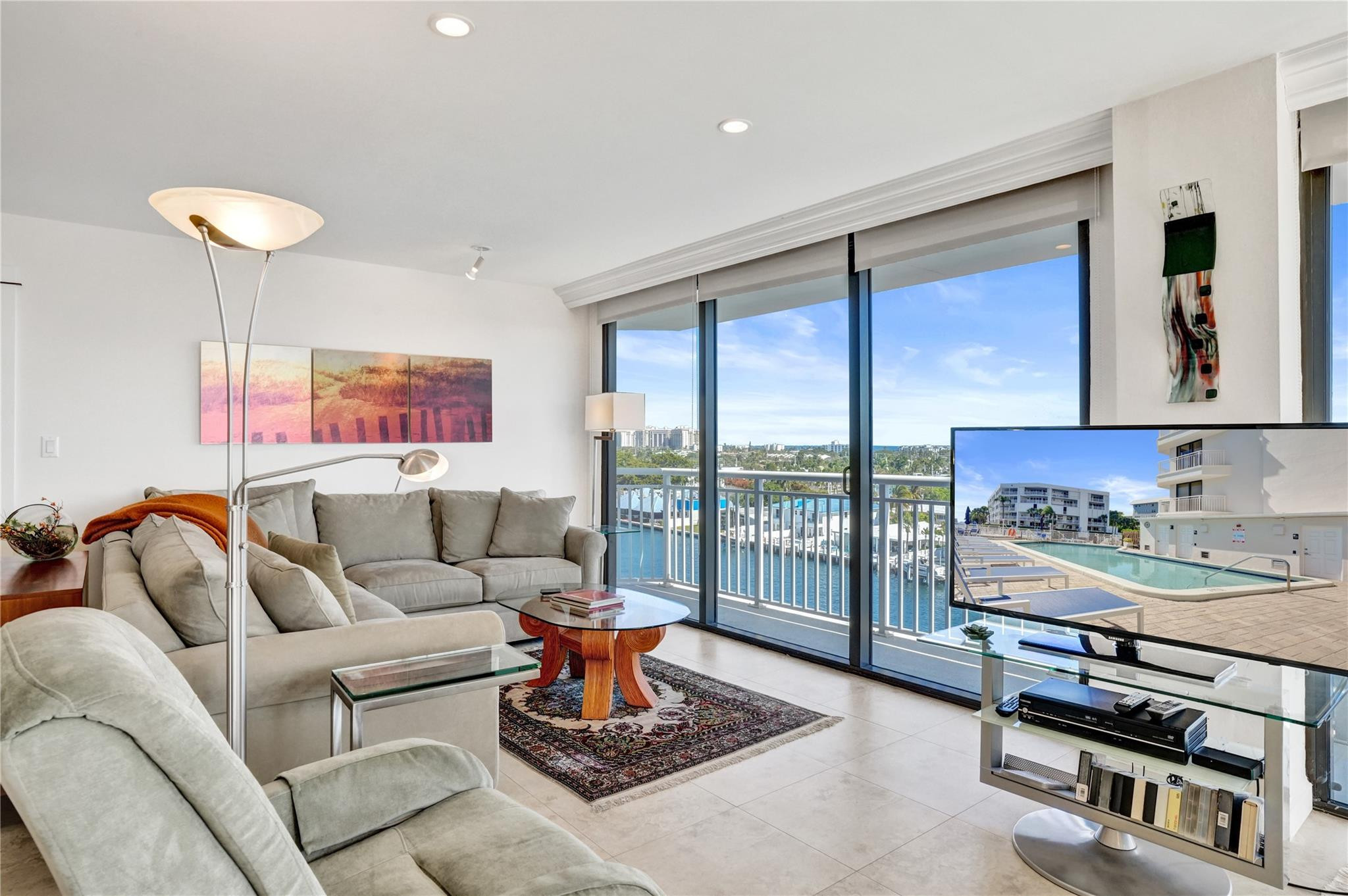 3100 NE 48th #713, Fort Lauderdale FL 33308