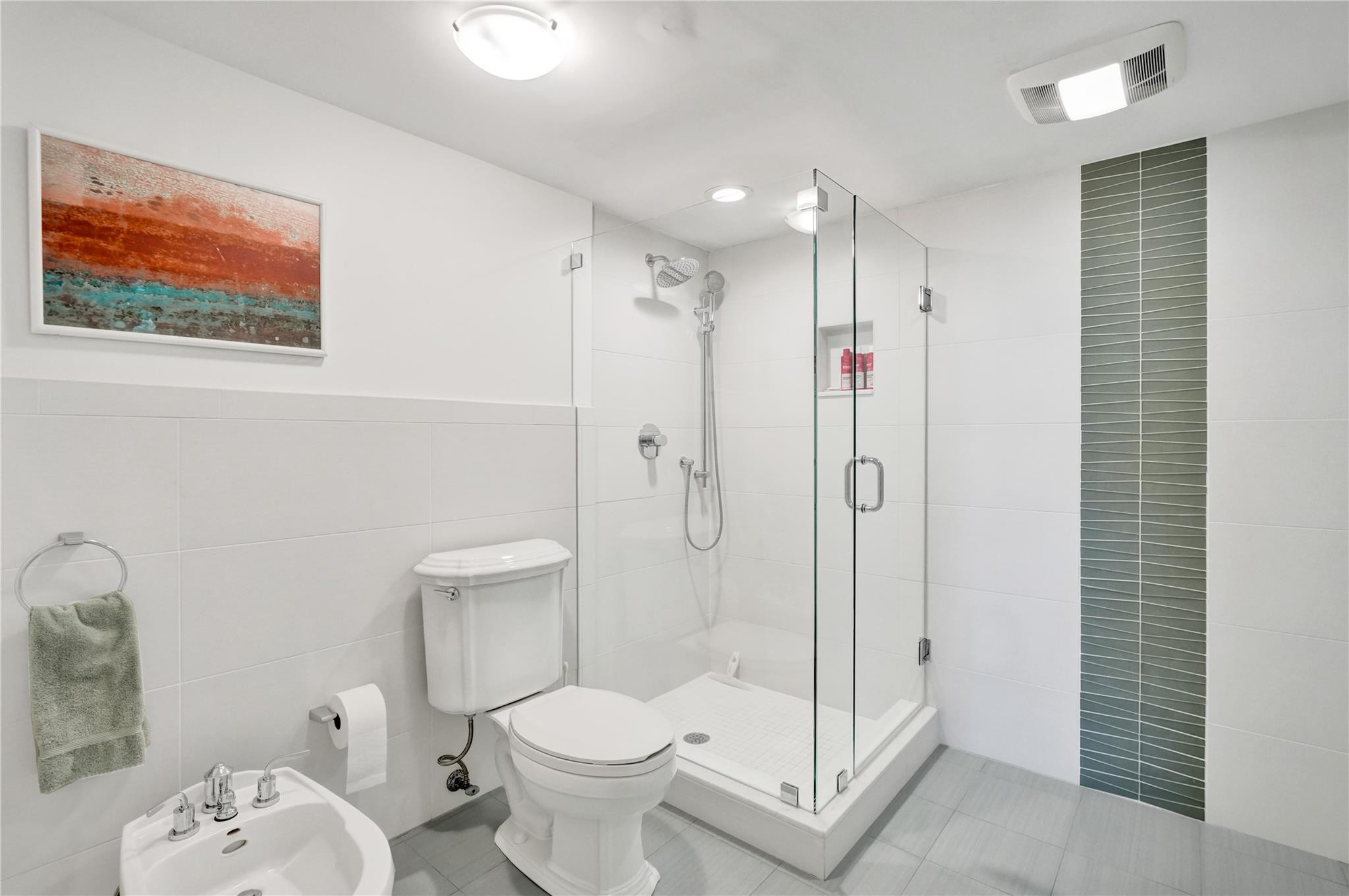 3100 NE 48th #713, Fort Lauderdale FL 33308