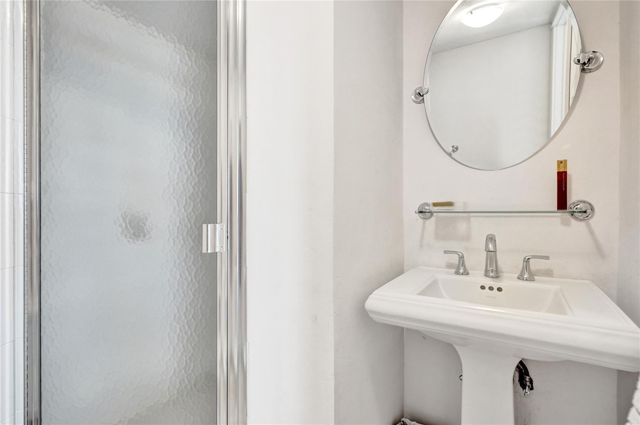 3100 NE 48th #713, Fort Lauderdale FL 33308