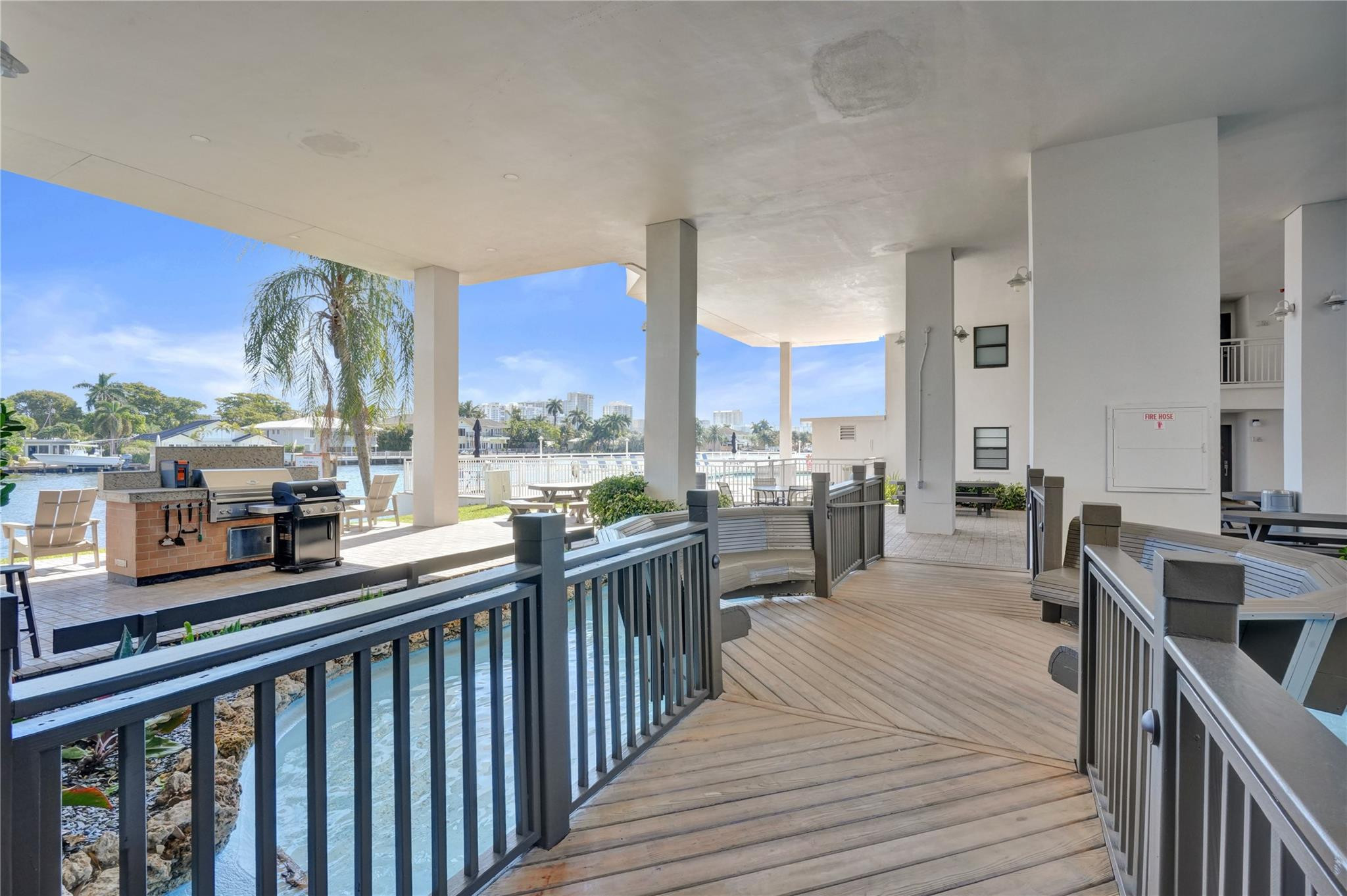 3100 NE 48th #713, Fort Lauderdale FL 33308