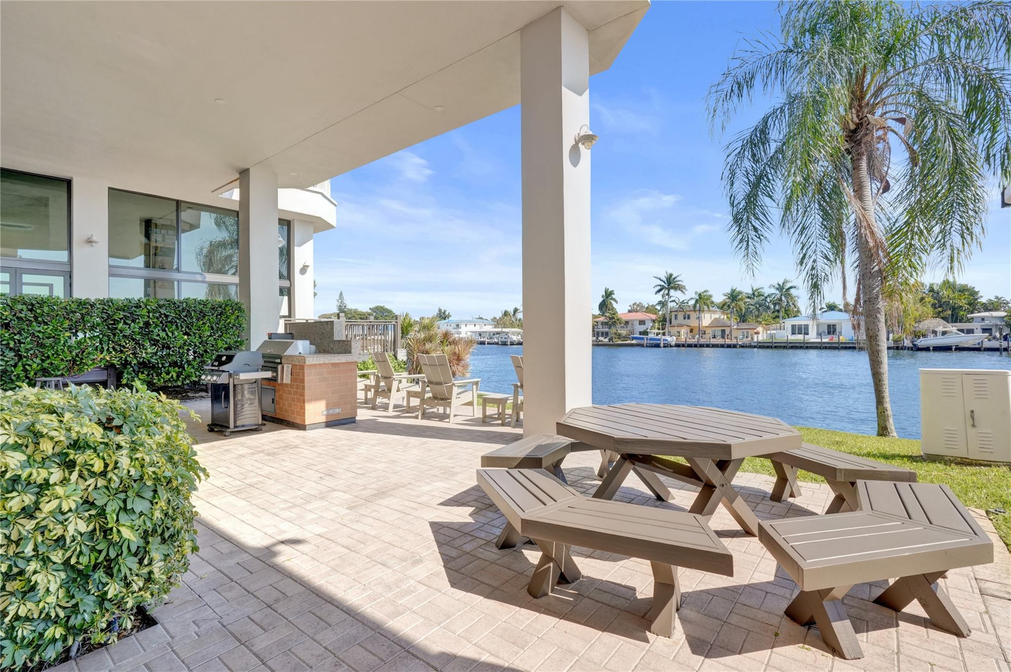 3100 NE 48th #713, Fort Lauderdale FL 33308