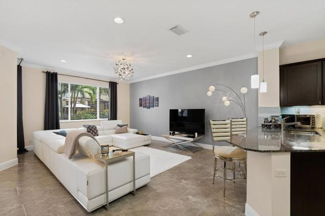 2086 Foxtail View, West Palm Beach FL 33411