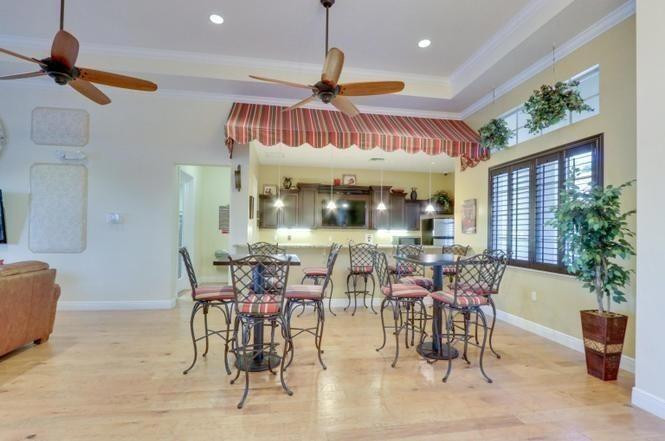 2086 Foxtail View, West Palm Beach FL 33411