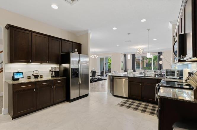 2086 Foxtail View, West Palm Beach FL 33411