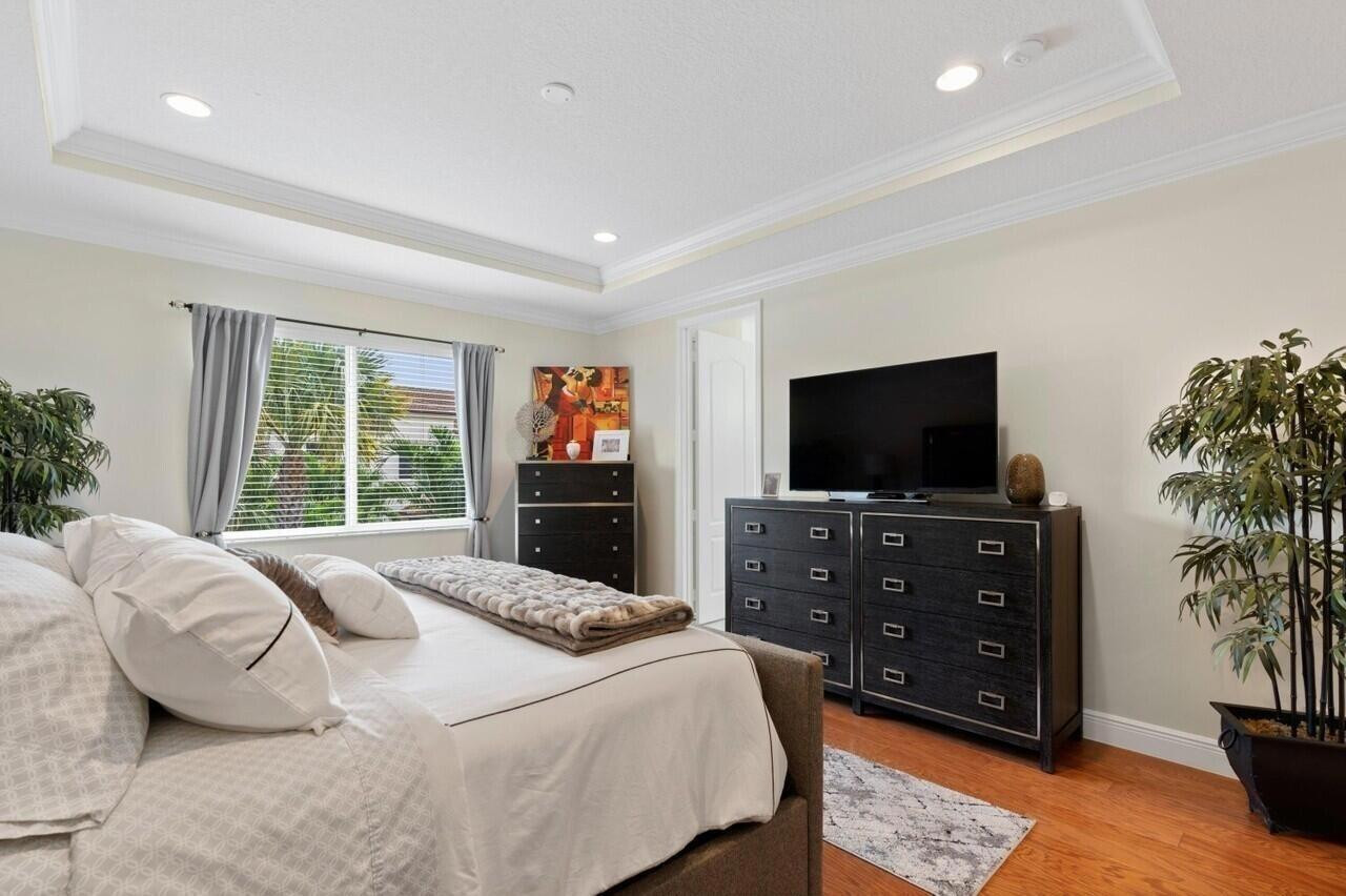 2086 Foxtail View, West Palm Beach FL 33411