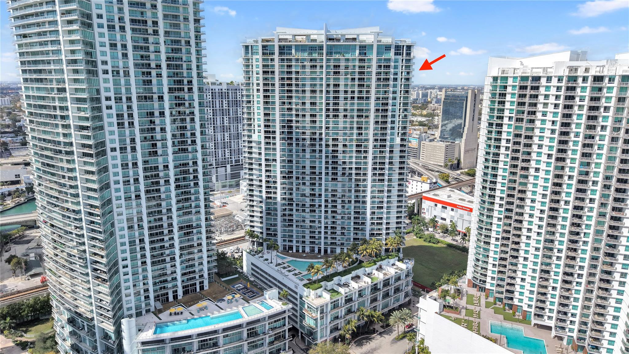 90 SW 3rd #3808, Miami FL 33130