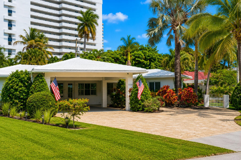 2200 NE 32nd, Fort Lauderdale FL 33305