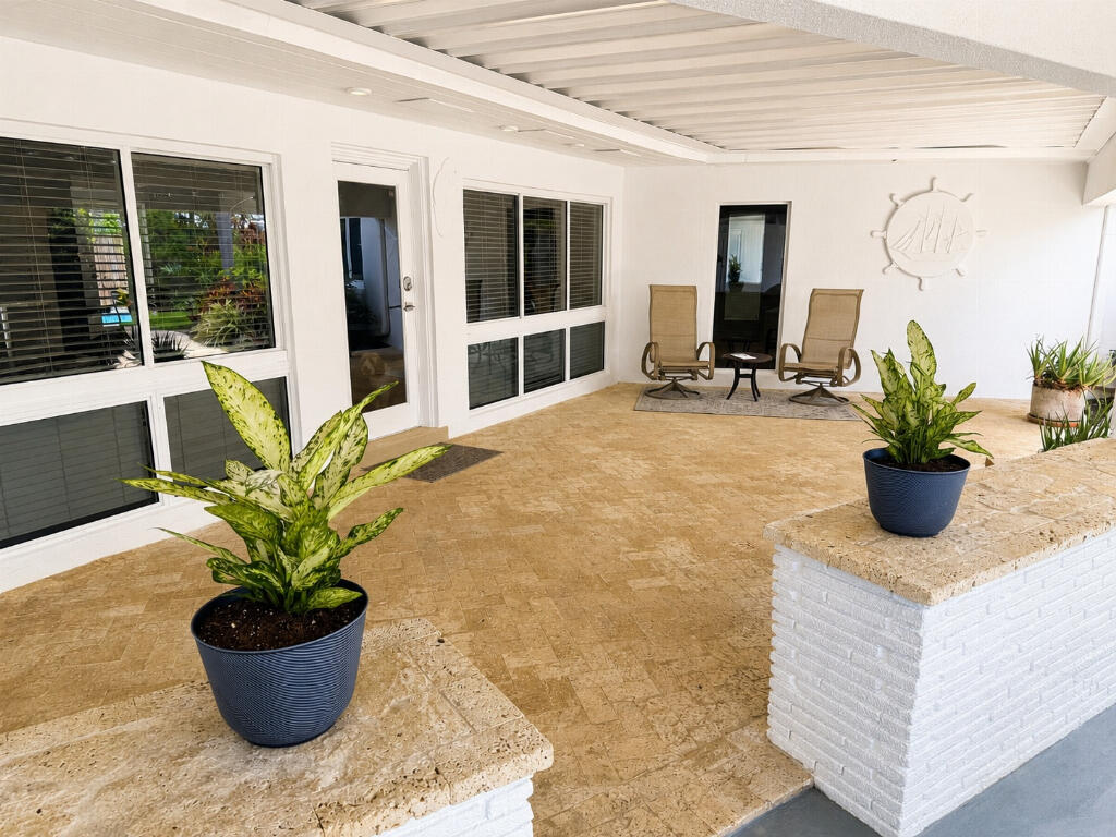 2200 NE 32nd, Fort Lauderdale FL 33305