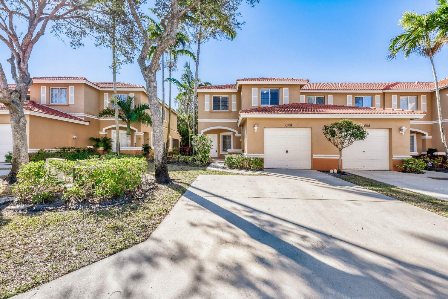 6108 Whalton, West Palm Beach FL 33411