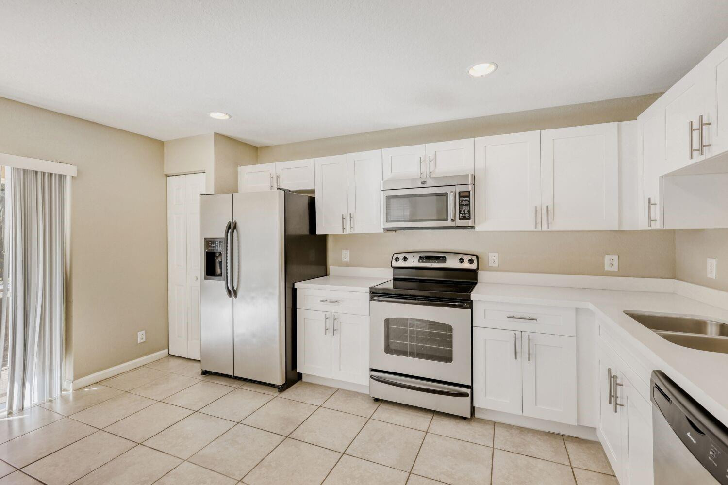 6108 Whalton, West Palm Beach FL 33411