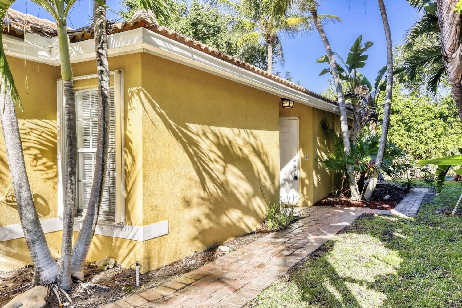 3339 Blue Fin, West Palm Beach FL 33411