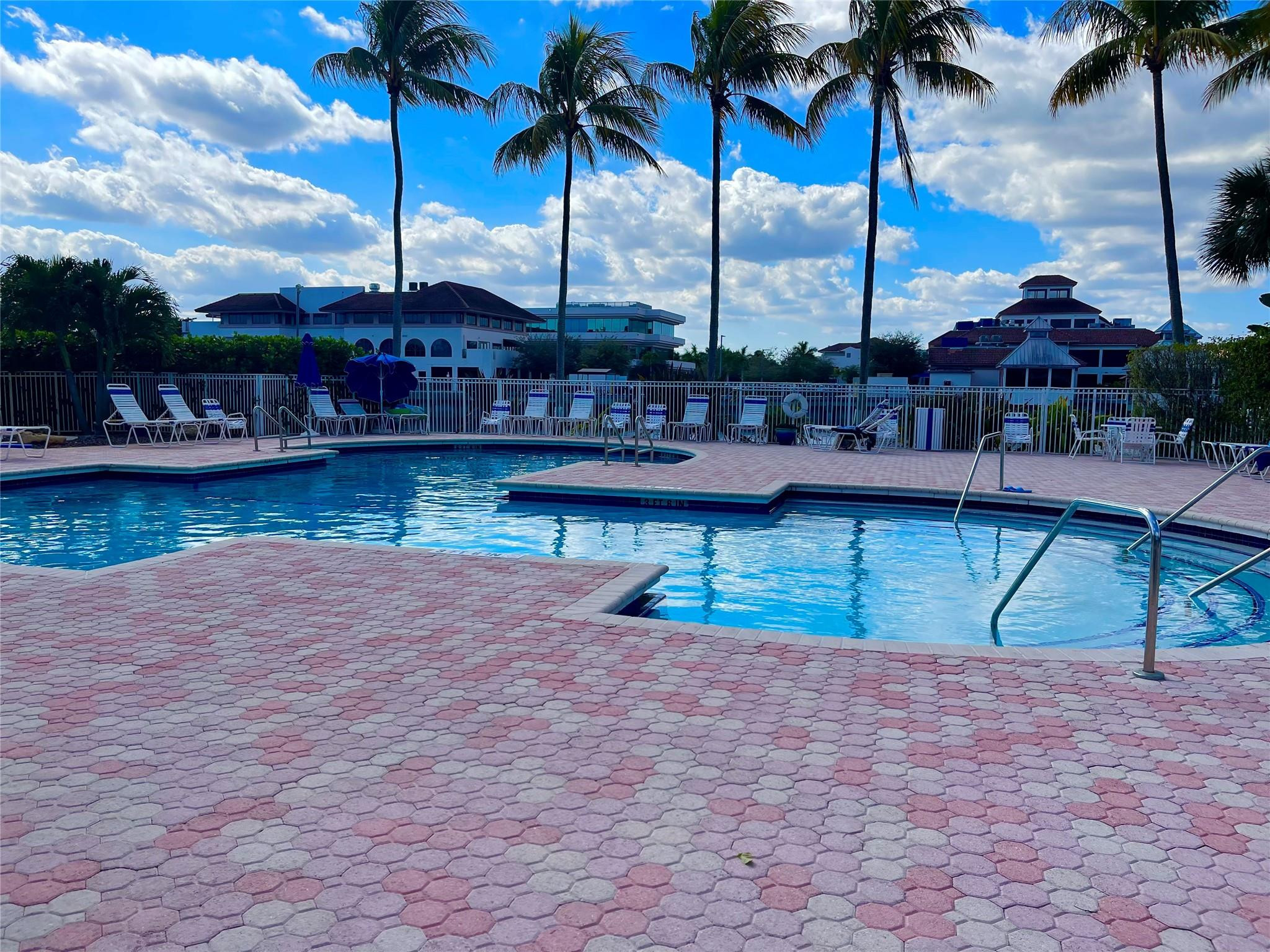 6711 Via Regina, Boca Raton FL 33433